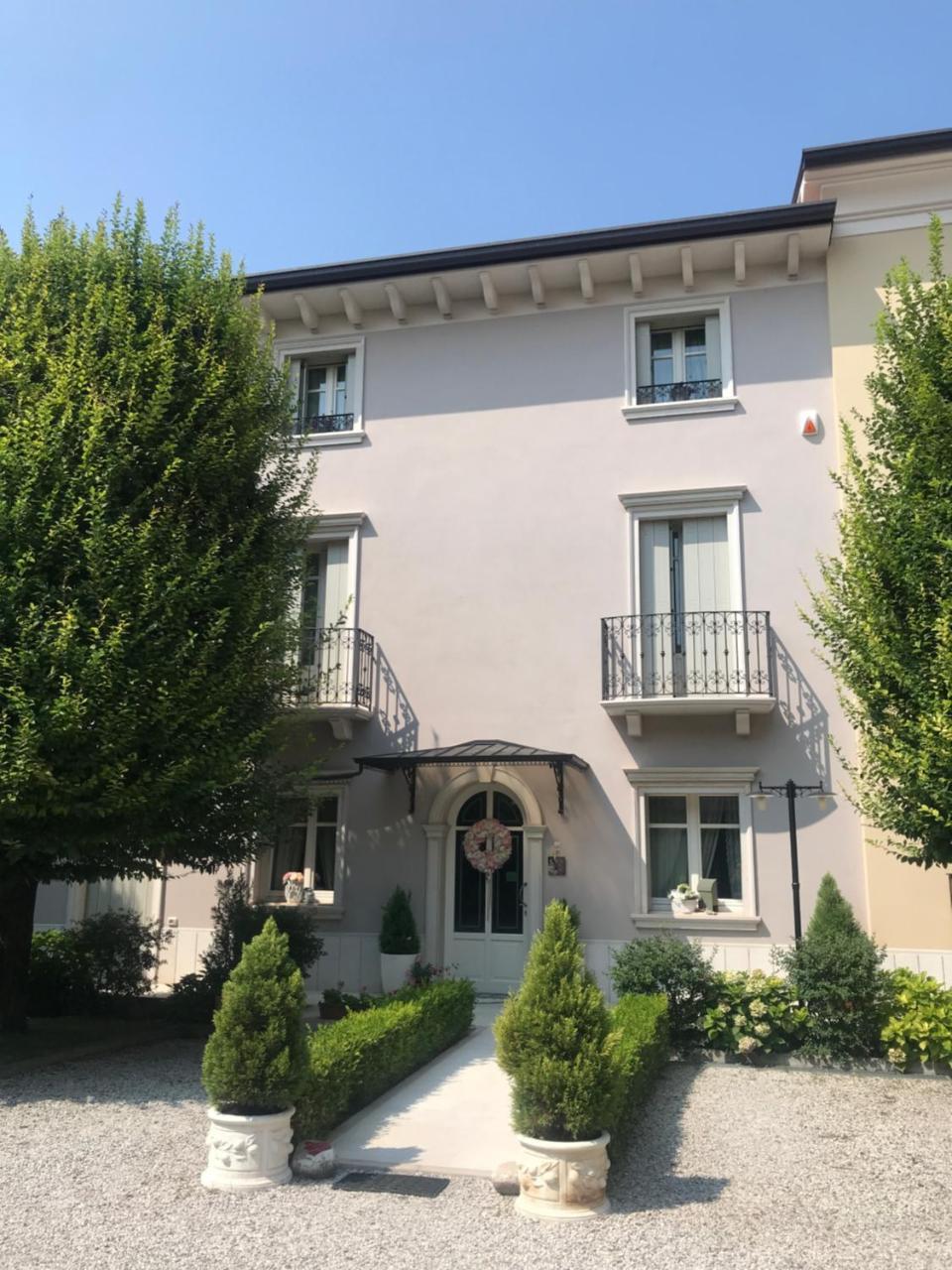 كاستلْنْيوفو ديل غارد B&B Sul Garda المظهر الخارجي الصورة